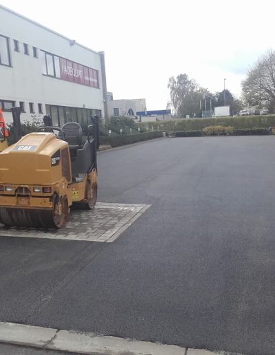 Vallons nivelles | parking-industriel-1